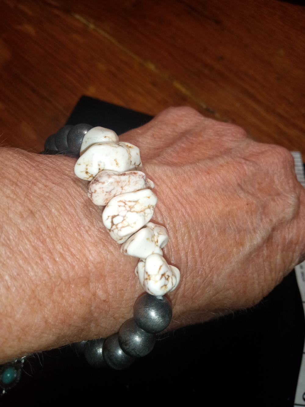 White Howlite Chip & Silver Bead Stretch Bracelet - Women